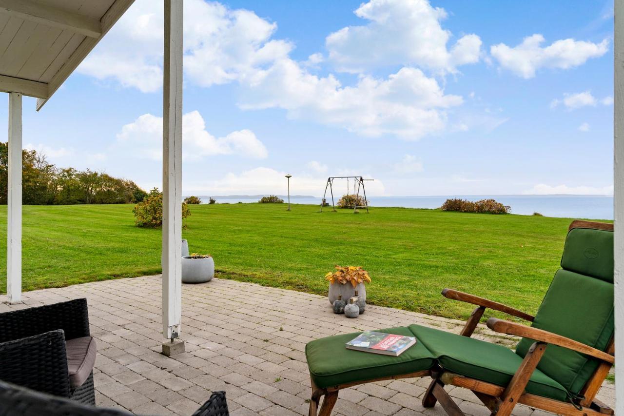 Cozy 2-Bedroom J Seaside Escape At Summerhouse Brenderup Екстериор снимка