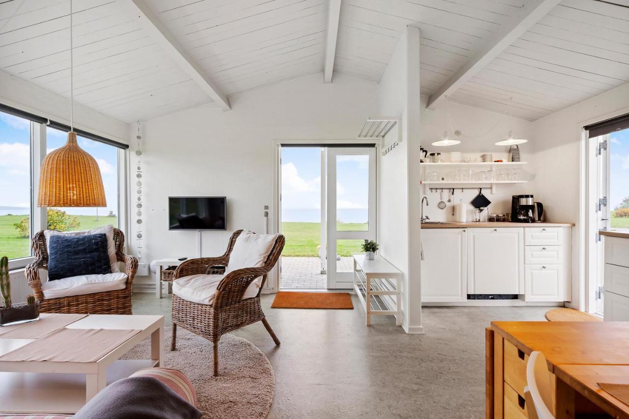 Cozy 2-Bedroom J Seaside Escape At Summerhouse Brenderup Екстериор снимка